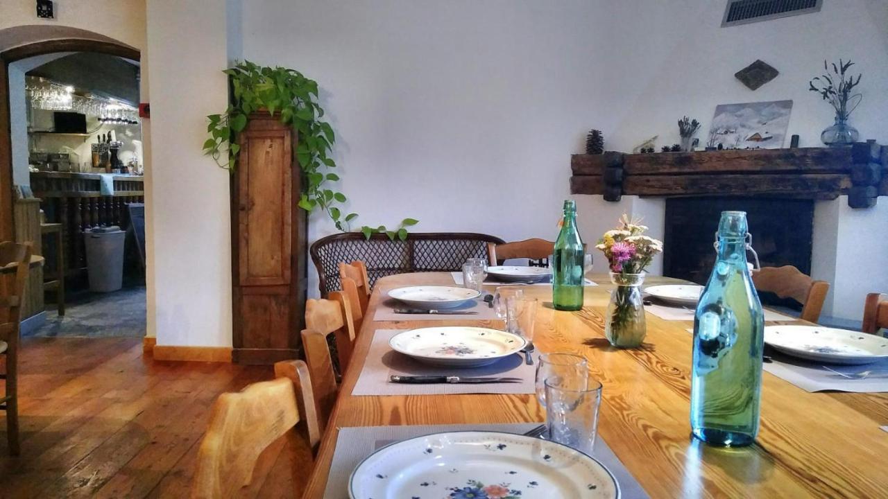 Les 1000 Cols, Anciennement Val D Azur Bed & Breakfast