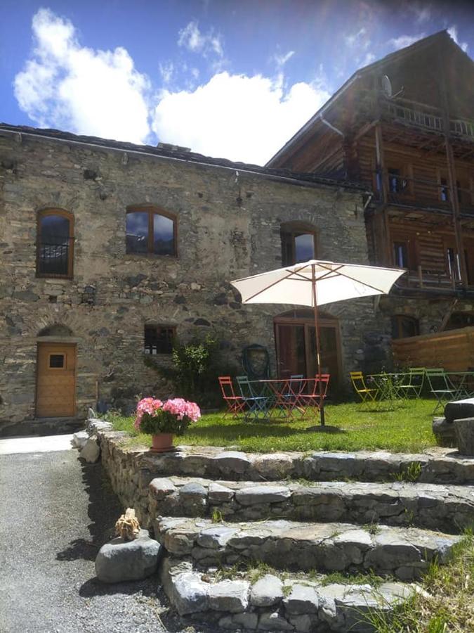 Les 1000 Cols, Anciennement Val D Azur Bed & Breakfast